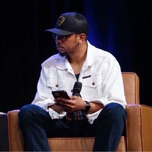 Meet your Posher, Chris